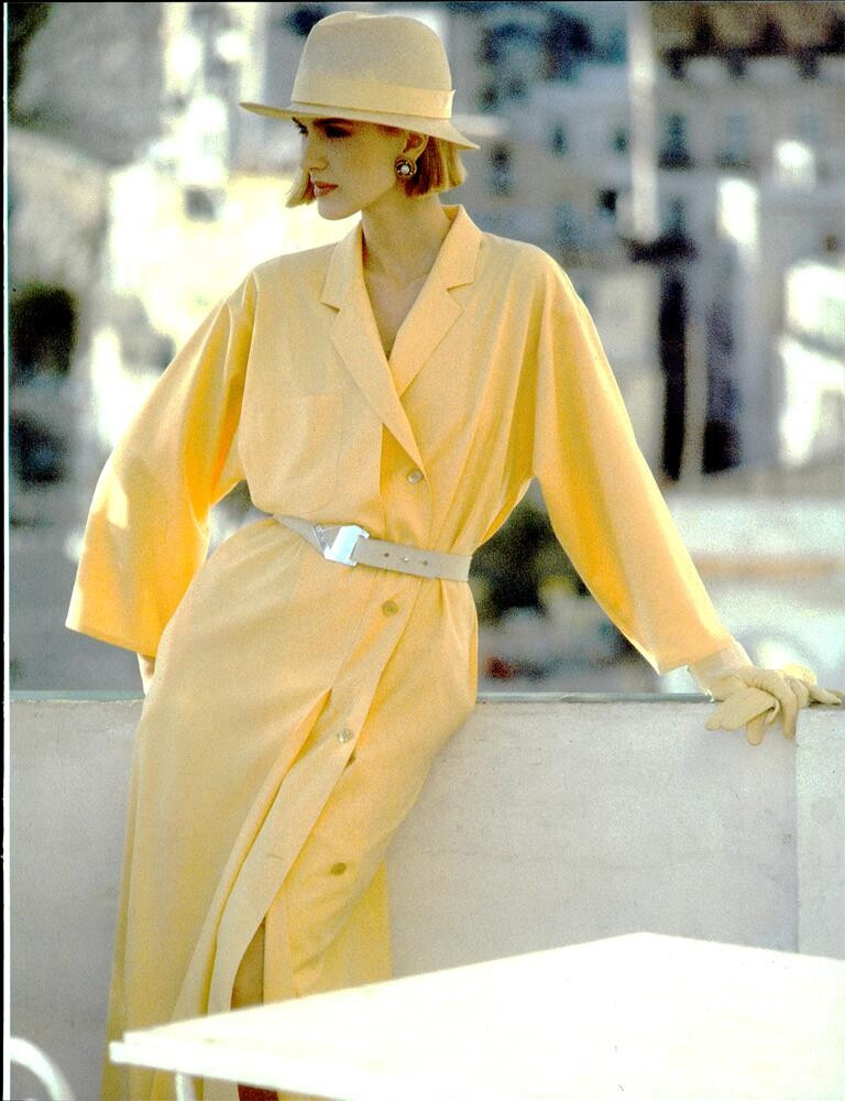 Dianne De Witt featured in  the Max Mara advertisement for Spring/Summer 1984