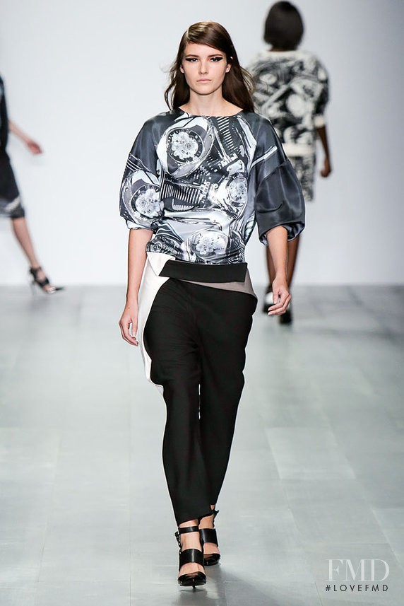 Jean Pierre Braganza fashion show for Spring/Summer 2015