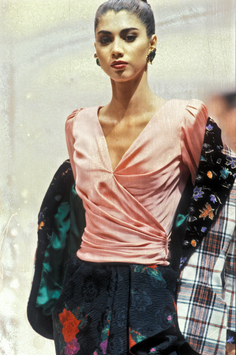 Perine Fernando featured in  the Emanuel Ungaro Haute-Couture fashion show for Autumn/Winter 1989