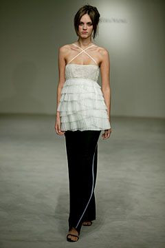 Vera Wang fashion show for Spring/Summer 2004