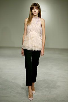 Vera Wang fashion show for Spring/Summer 2004
