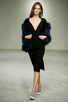 Vera Wang fashion show for Spring/Summer 2004