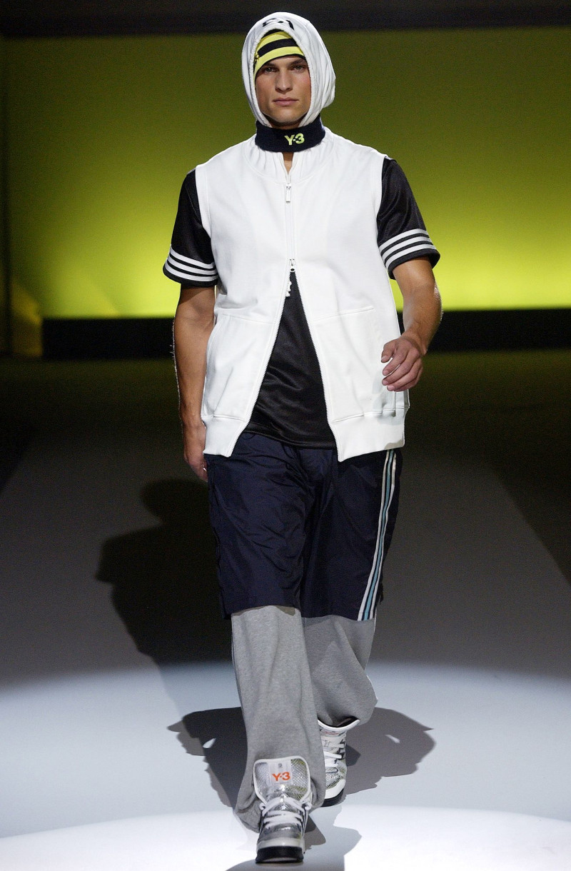 Y-3 fashion show for Spring/Summer 2004