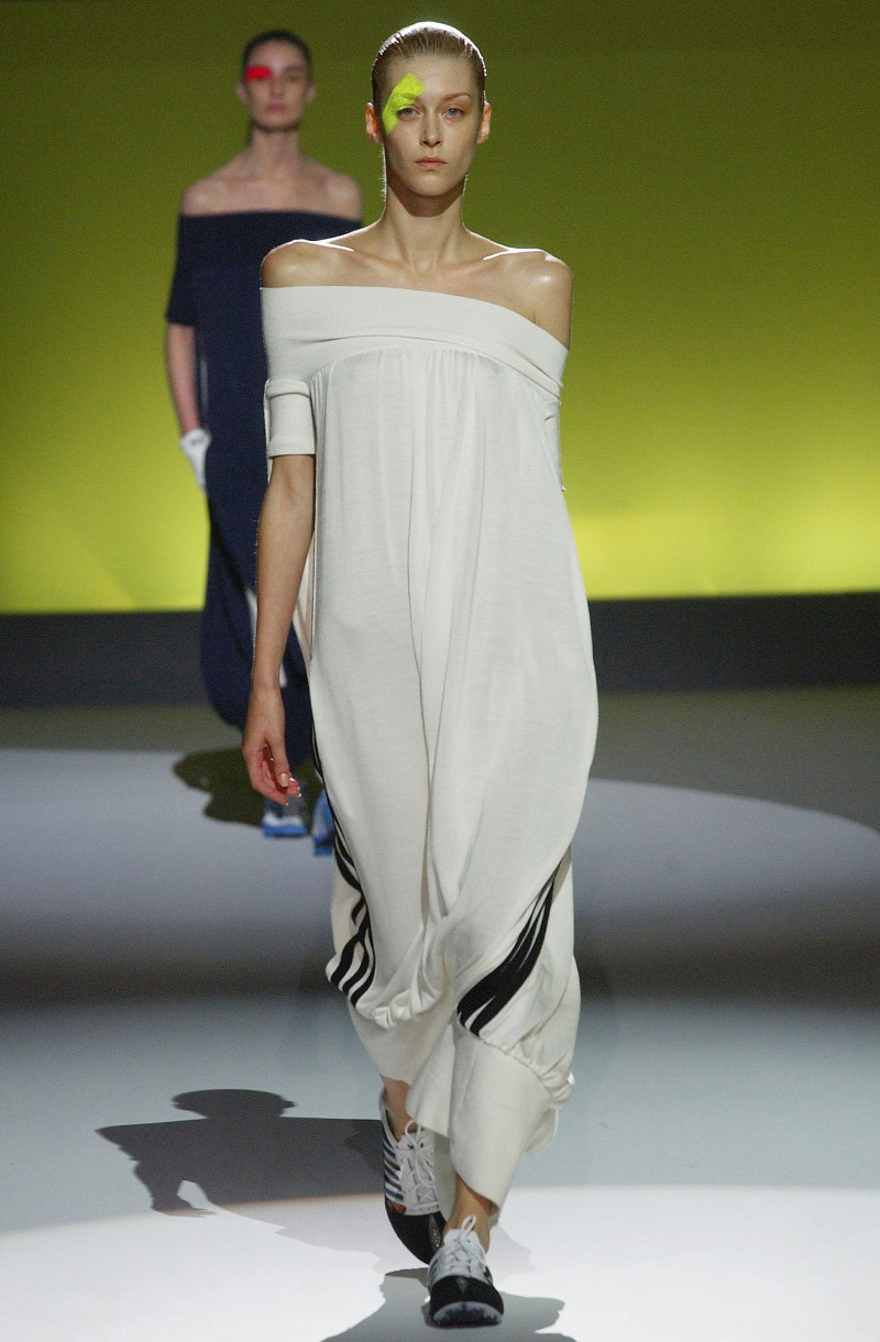 Y-3 fashion show for Spring/Summer 2004