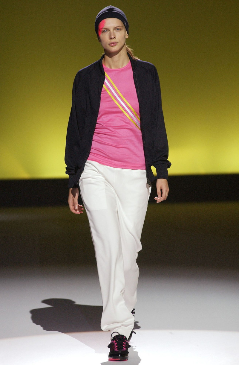 Y-3 fashion show for Spring/Summer 2004