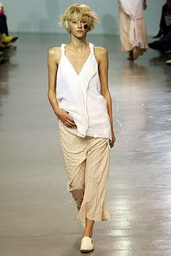 Y\'s by Yohji Yamamoto fashion show for Spring/Summer 2004