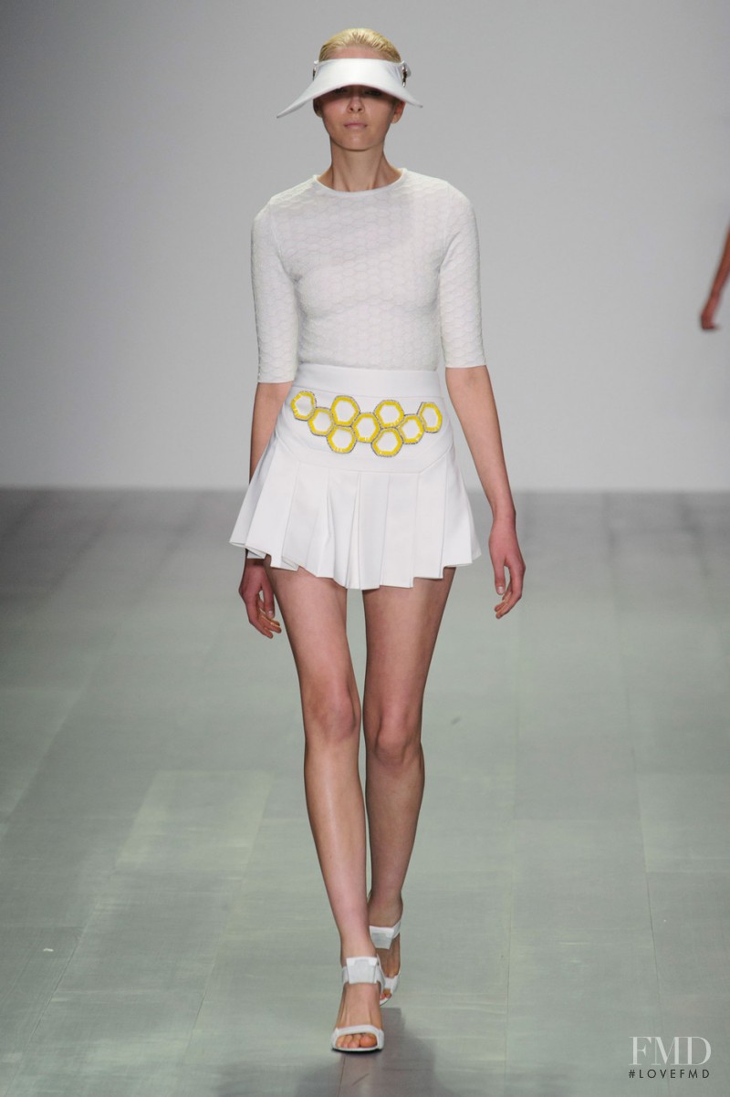 H By Hakaan Yildirim fashion show for Spring/Summer 2015