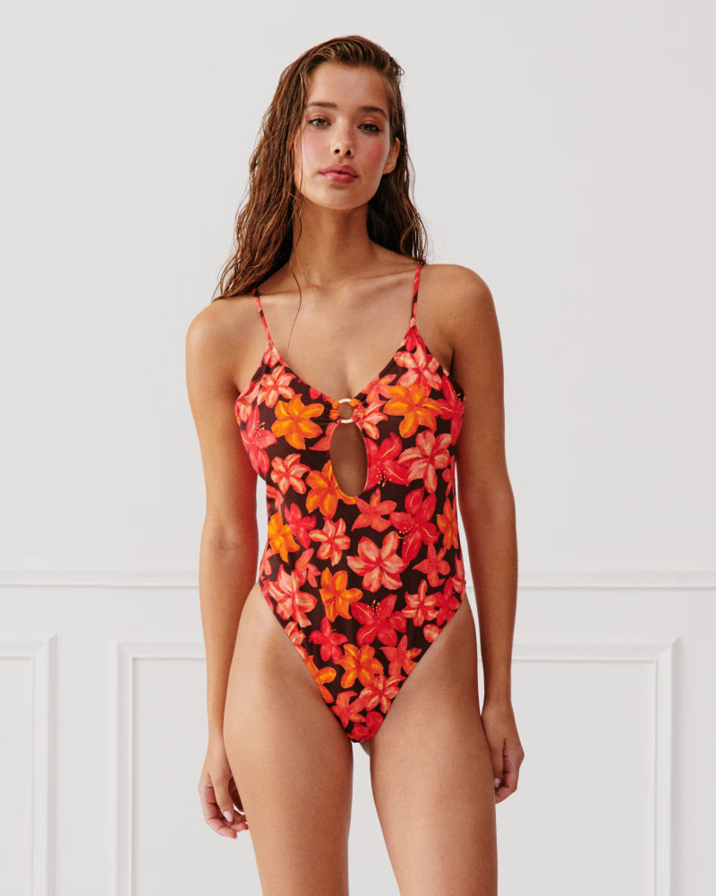 Carolina Azevedo featured in  the Undiz catalogue for Summer 2025