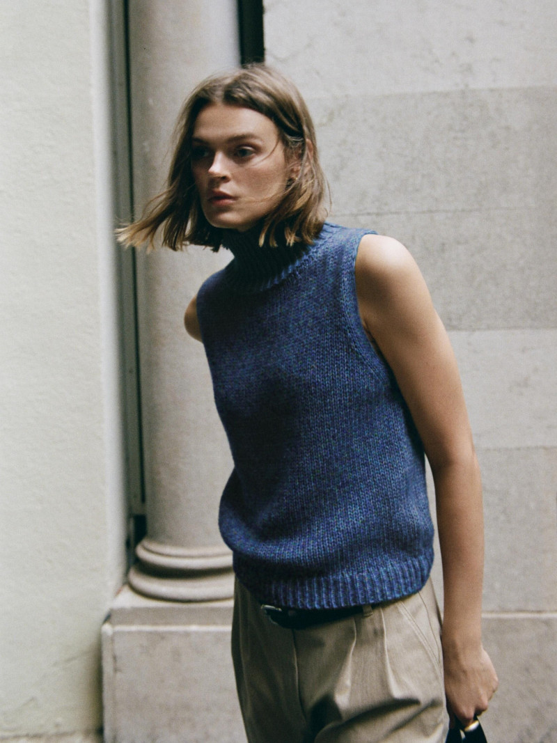 Cara Taylor featured in  the Massimo Dutti lookbook for Autumn/Winter 2025