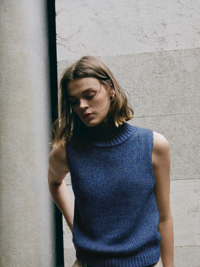 Cara Taylor featured in  the Massimo Dutti lookbook for Autumn/Winter 2025