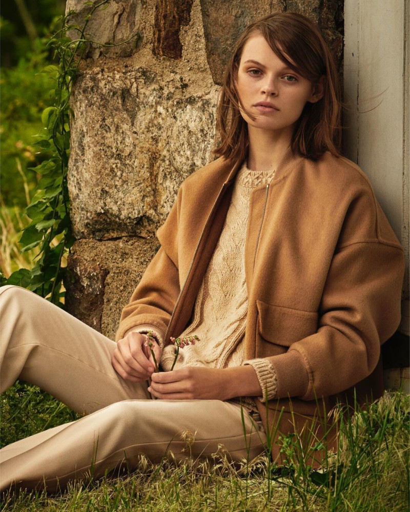 Cara Taylor featured in  the Bergdorf Goodman advertisement for Spring/Summer 2024