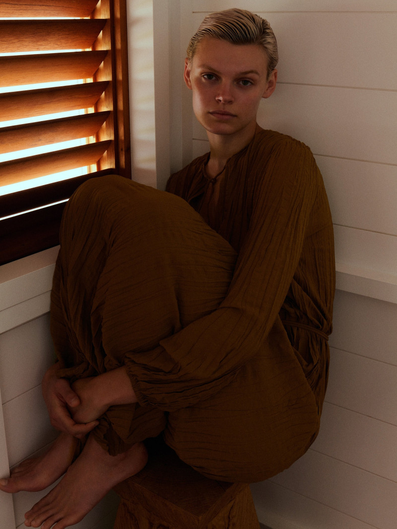 Cara Taylor featured in  the Massimo Dutti On the Sunset Strip lookbook for Summer 2023