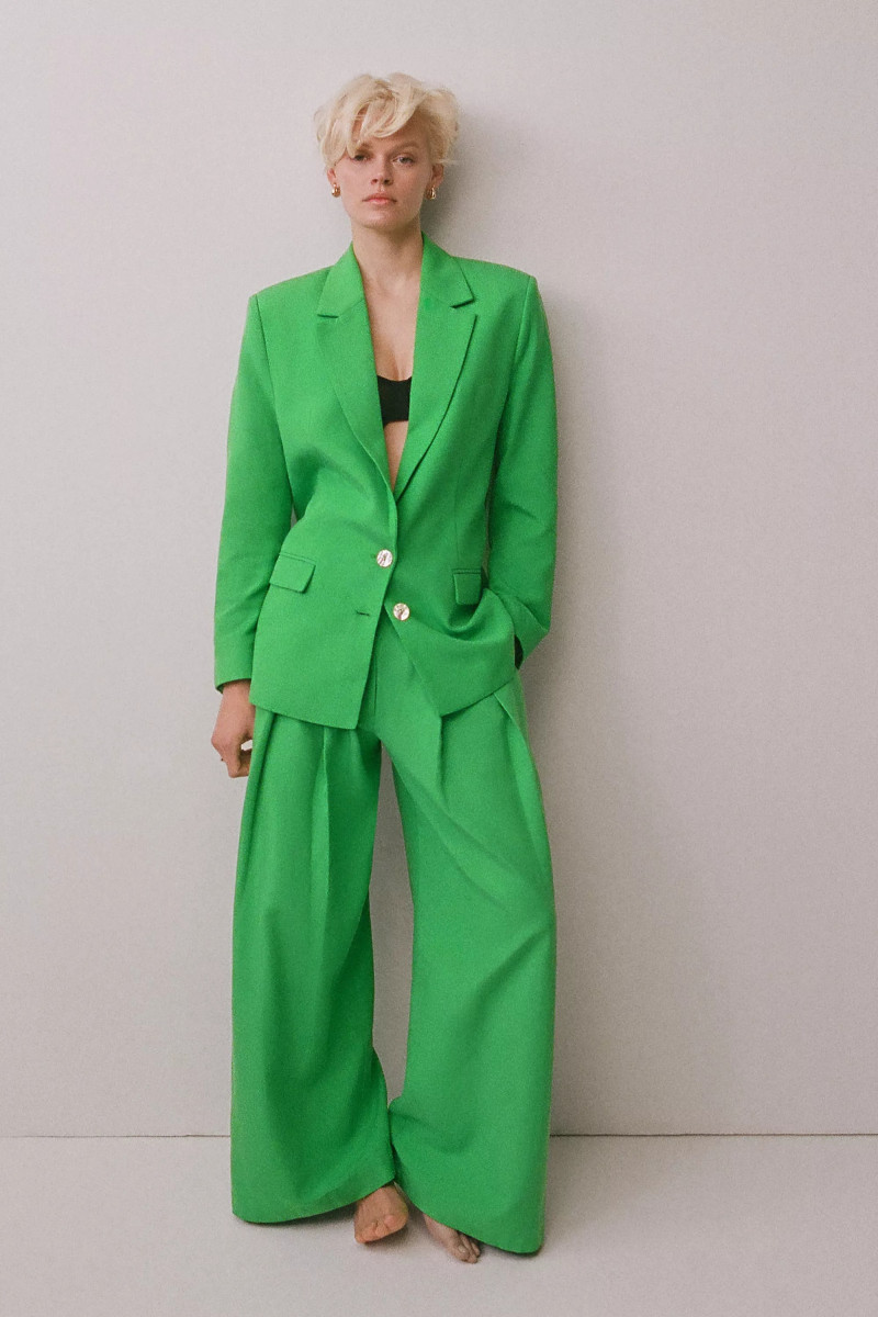 Cara Taylor featured in  the Anthropologie lookbook for Summer 2023