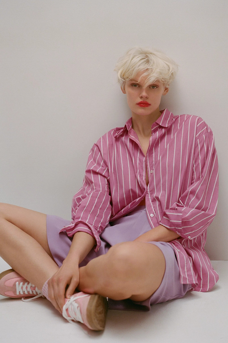 Cara Taylor featured in  the Anthropologie lookbook for Summer 2023