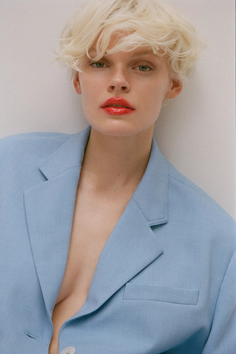 Cara Taylor featured in  the Anthropologie lookbook for Summer 2023