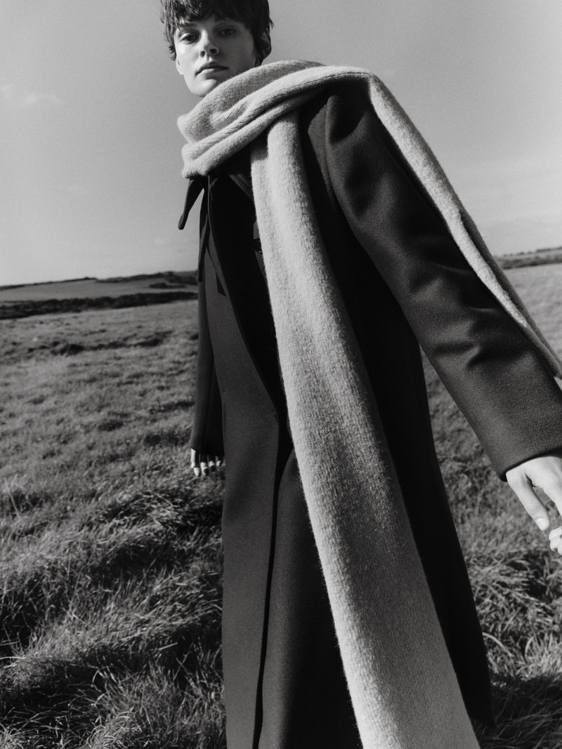 Cara Taylor featured in  the Massimo Dutti Long Coats lookbook for Winter 2022