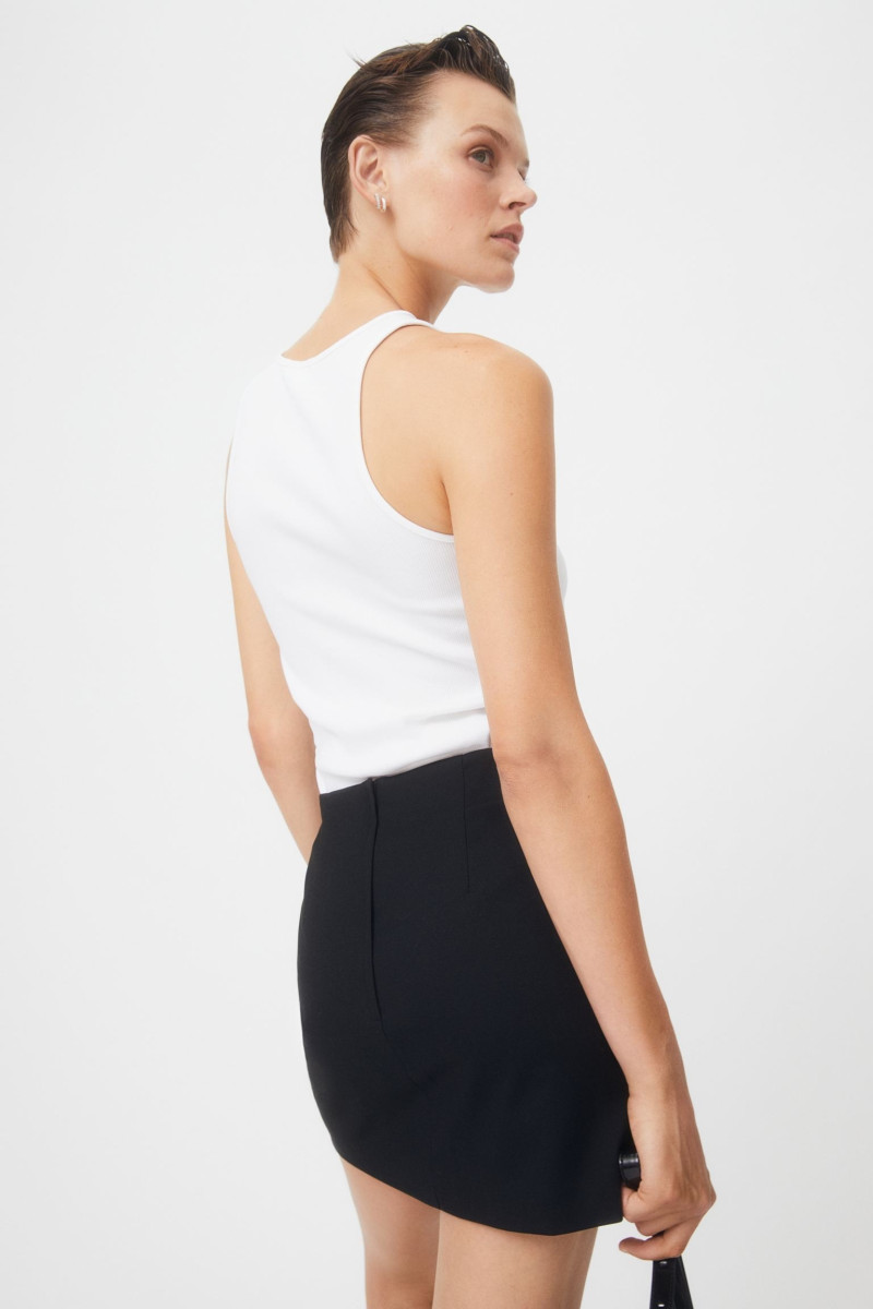 Cara Taylor featured in  the H&M lookbook for Pre-Fall 2022