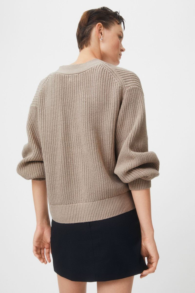 Cara Taylor featured in  the H&M lookbook for Pre-Fall 2022