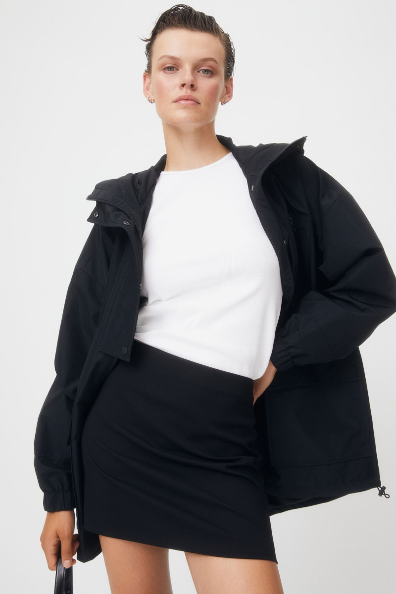 Cara Taylor featured in  the H&M lookbook for Pre-Fall 2022