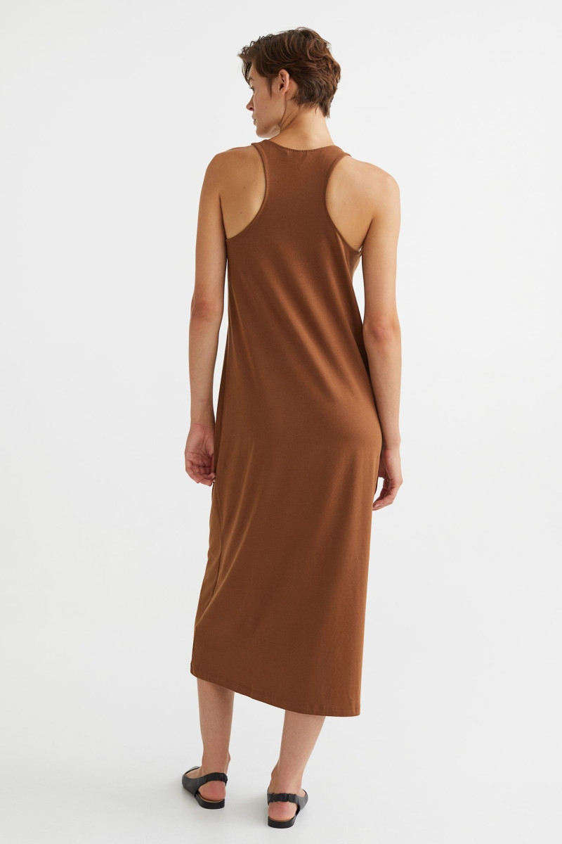 Cara Taylor featured in  the H&M lookbook for Pre-Fall 2022