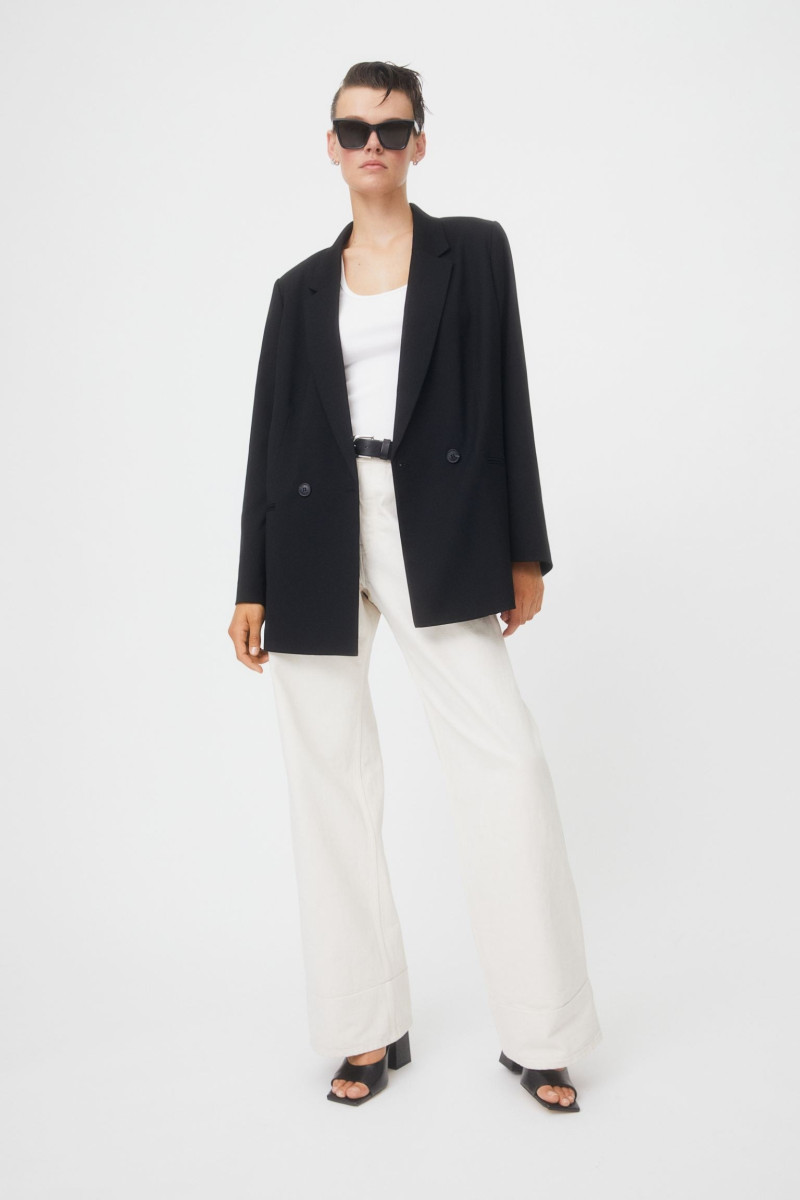 Cara Taylor featured in  the H&M lookbook for Pre-Fall 2022