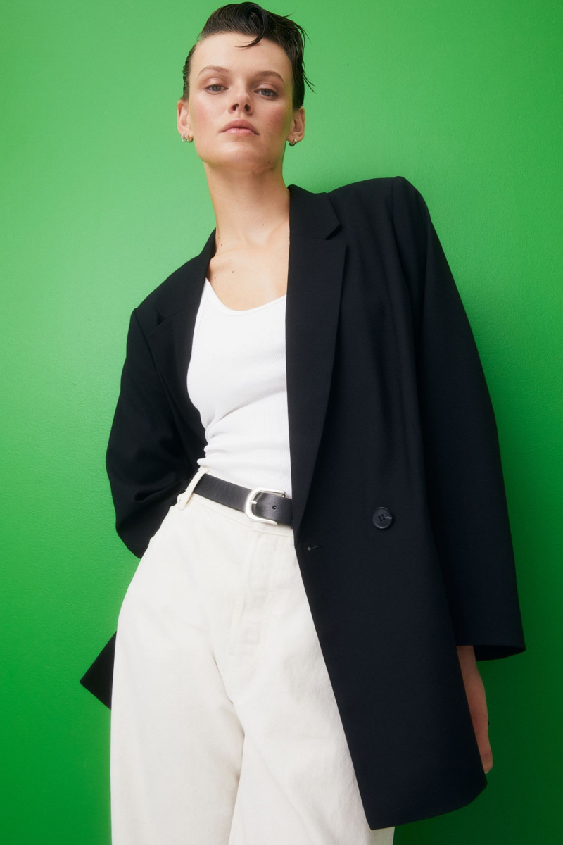 Cara Taylor featured in  the H&M lookbook for Pre-Fall 2022