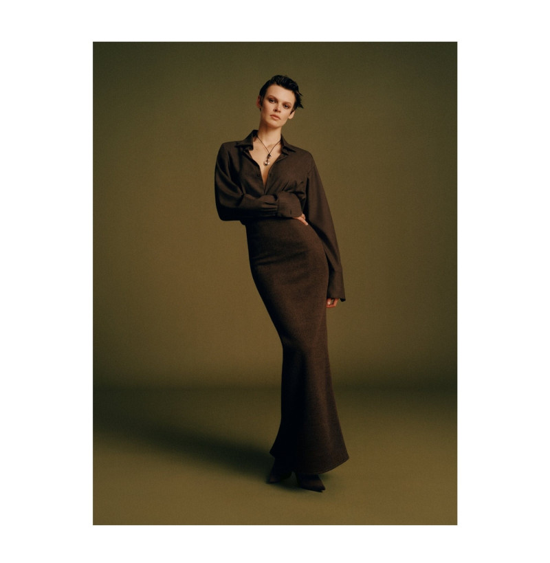 Cara Taylor featured in  the Moda Operandi advertisement for Fall 2022