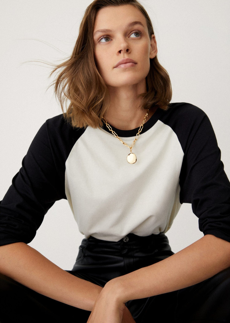 Cara Taylor featured in  the Mango Accessories Edition catalogue for Autumn/Winter 2021