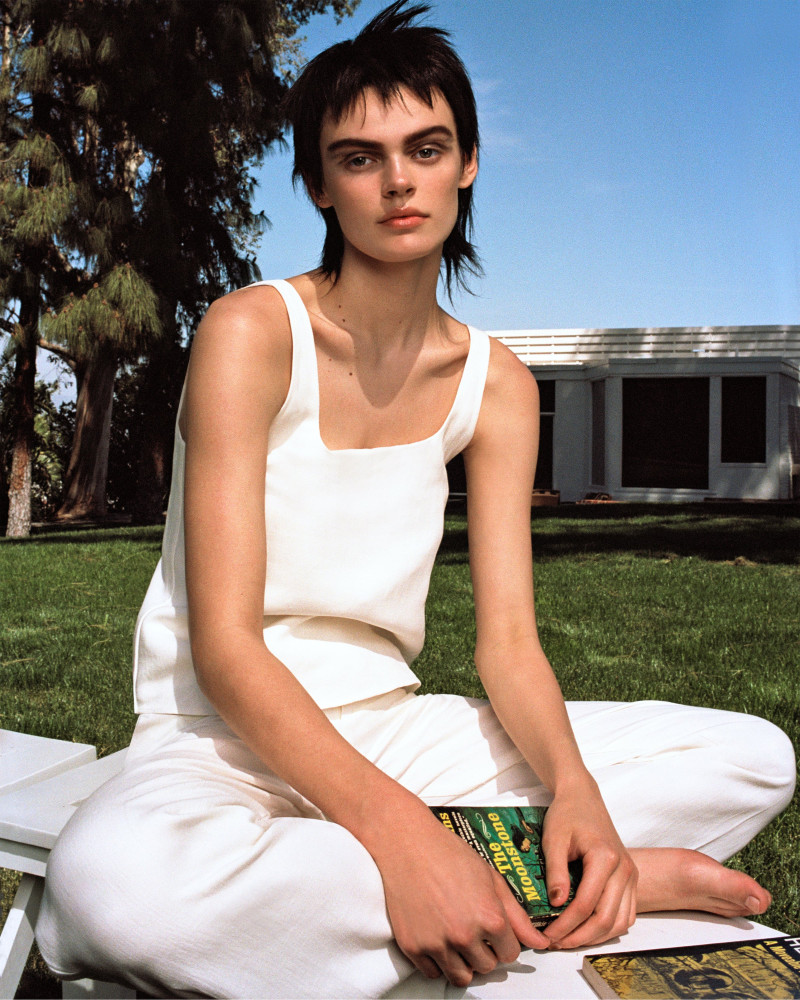 Cara Taylor featured in  the Zara Bellezza advertisement for Summer 2021