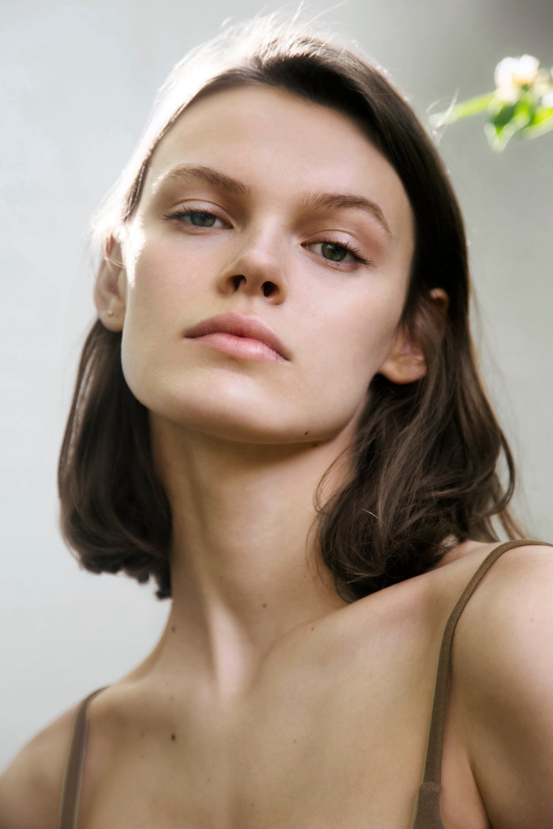 Cara Taylor featured in  the Zara lookbook for Summer 2020