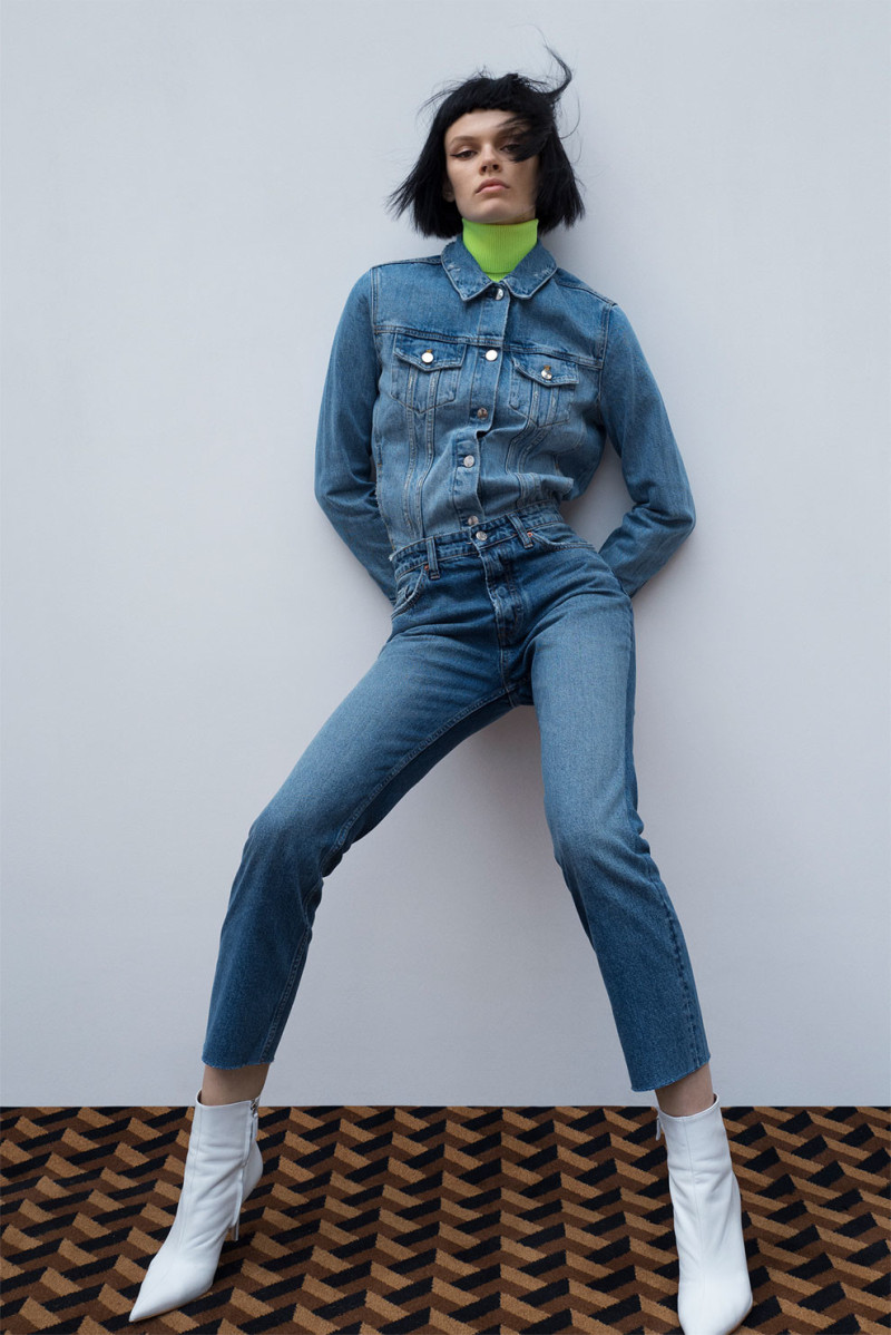 Cara Taylor featured in  the Zara TRF advertisement for Autumn/Winter 2018