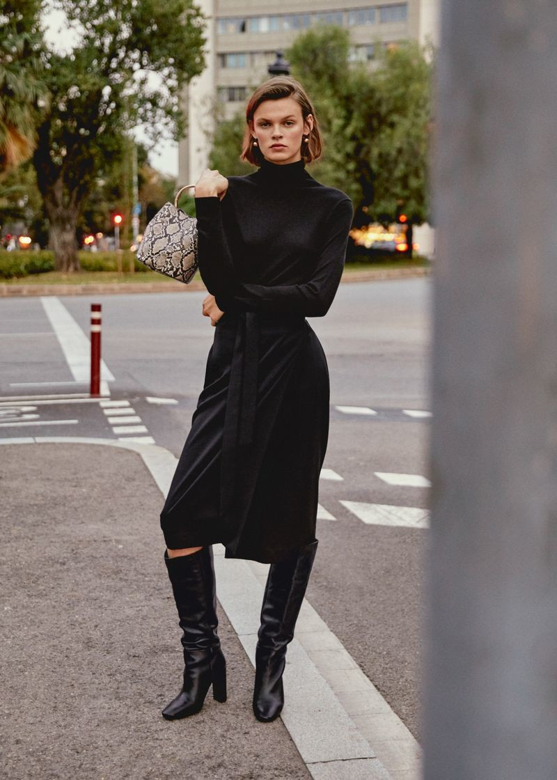 Cara Taylor featured in  the Mango Office Wear advertisement for Autumn/Winter 2018