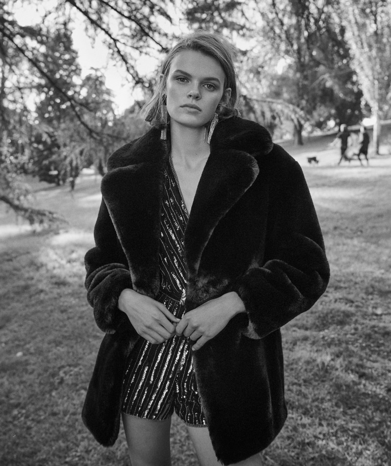 Cara Taylor featured in  the Mango advertisement for Autumn/Winter 2018