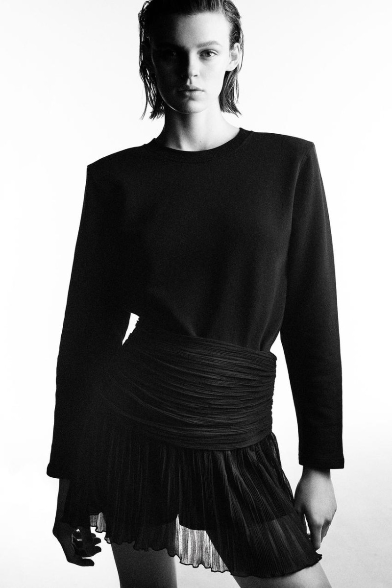 Cara Taylor featured in  the Zara lookbook for Autumn/Winter 2020