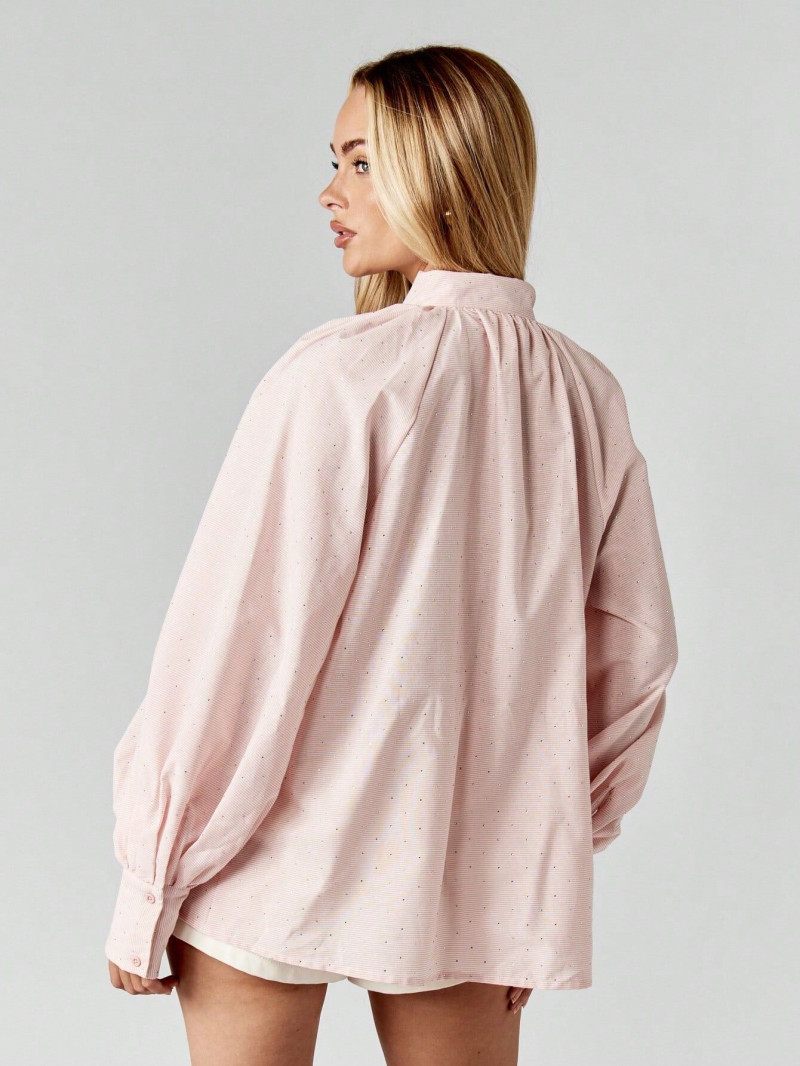 Yasmin Bennett Amelia featured in  the Missguided catalogue for Autumn/Winter 2025