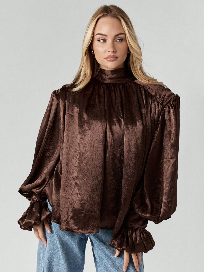 Yasmin Bennett Amelia featured in  the Missguided catalogue for Autumn/Winter 2025