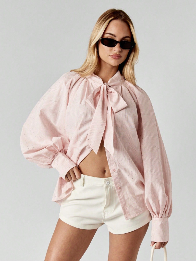 Yasmin Bennett Amelia featured in  the Missguided catalogue for Autumn/Winter 2025