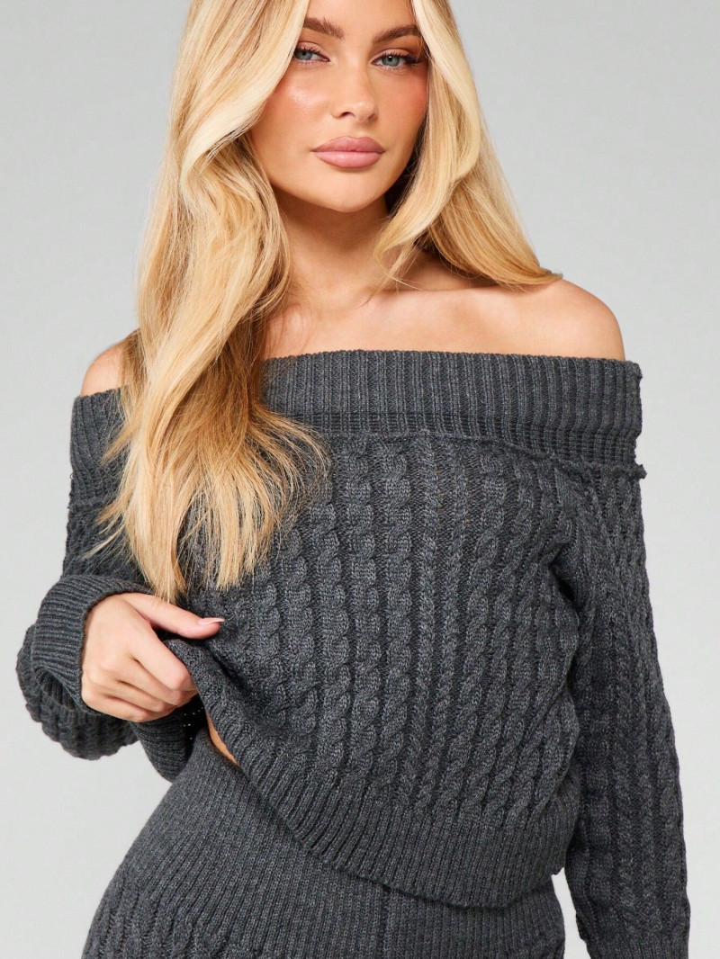 Yasmin Bennett Amelia featured in  the Missguided catalogue for Autumn/Winter 2025