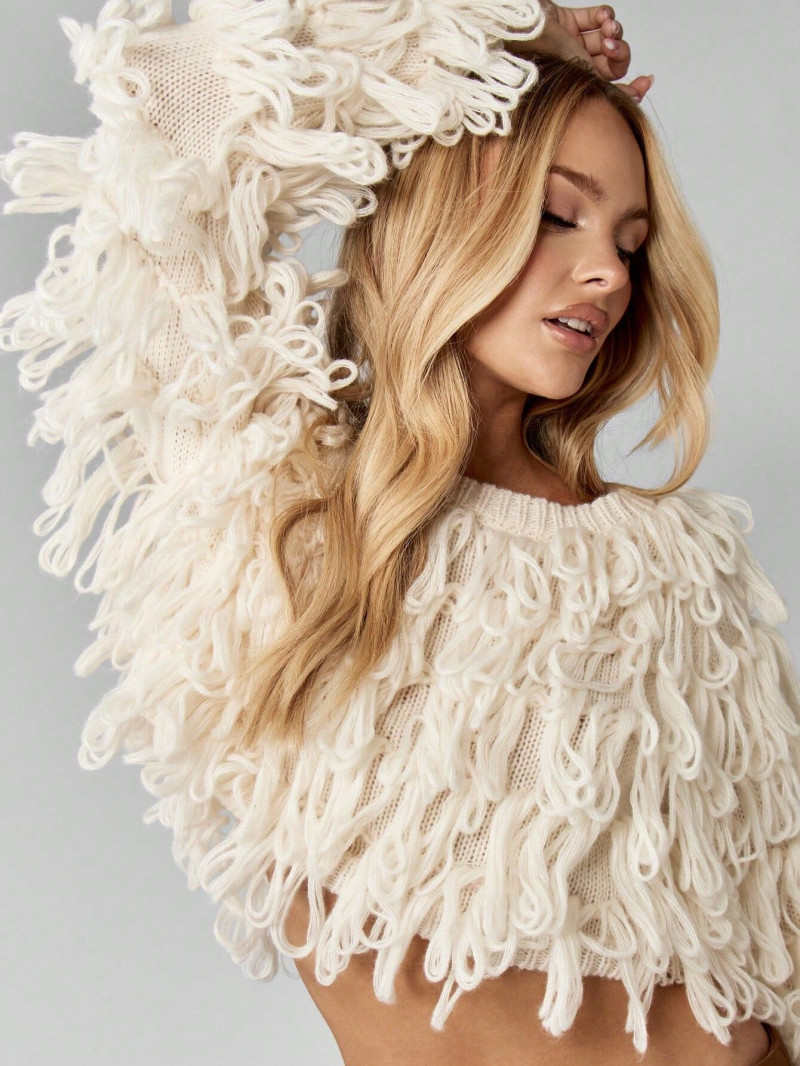 Yasmin Bennett Amelia featured in  the Missguided catalogue for Autumn/Winter 2025