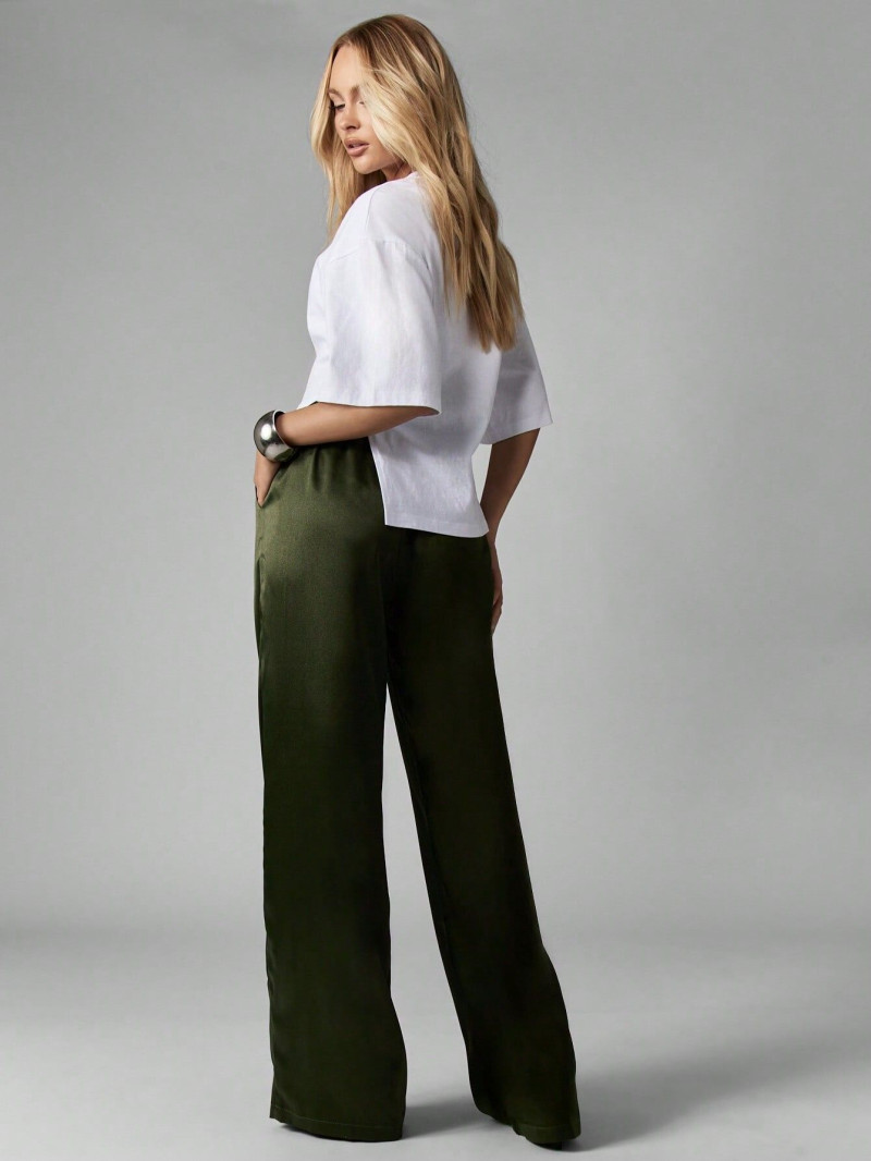 Yasmin Bennett Amelia featured in  the Missguided catalogue for Autumn/Winter 2025