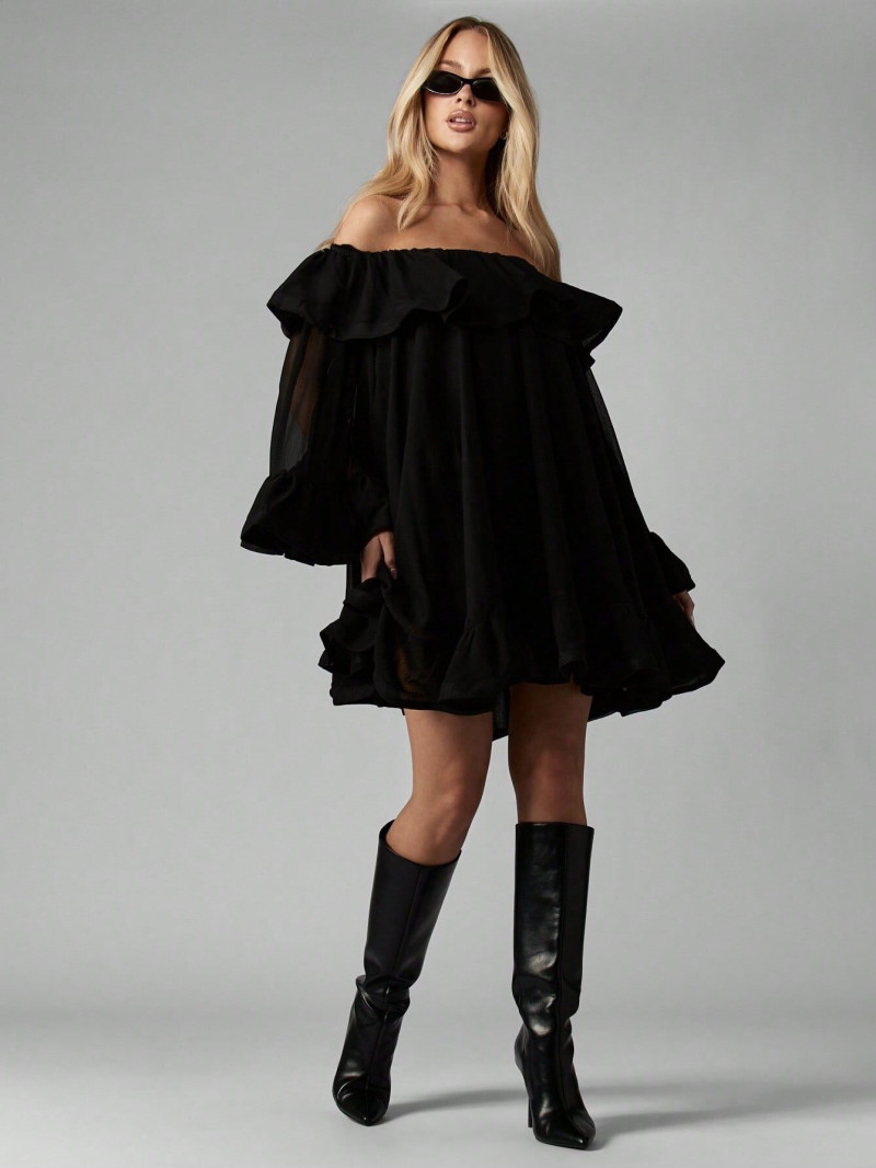 Yasmin Bennett Amelia featured in  the Missguided catalogue for Autumn/Winter 2025