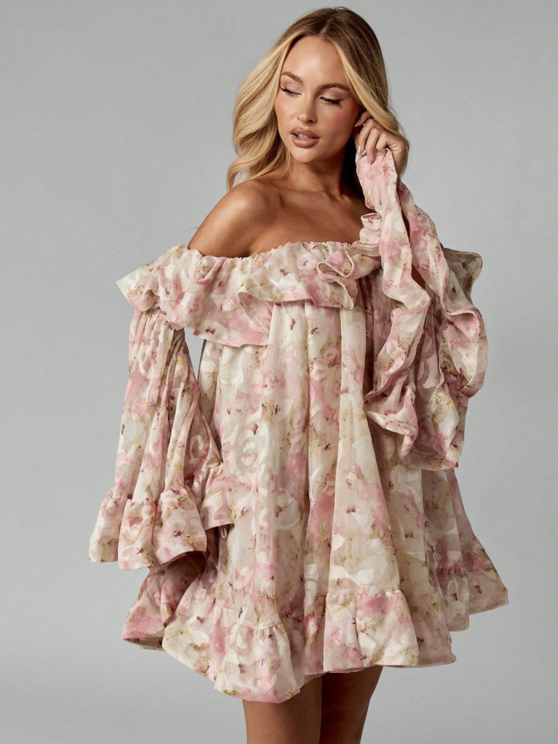 Yasmin Bennett Amelia featured in  the Missguided catalogue for Autumn/Winter 2025