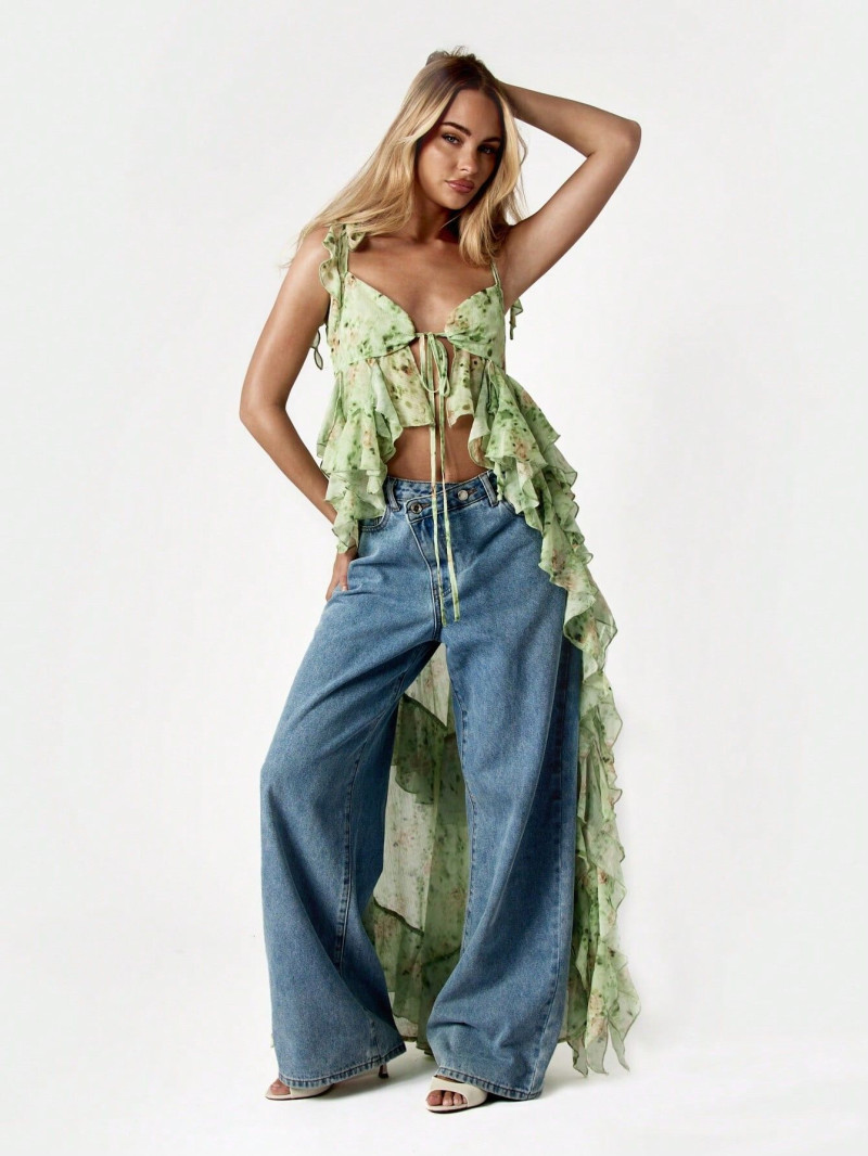 Yasmin Bennett Amelia featured in  the Missguided catalogue for Autumn/Winter 2025