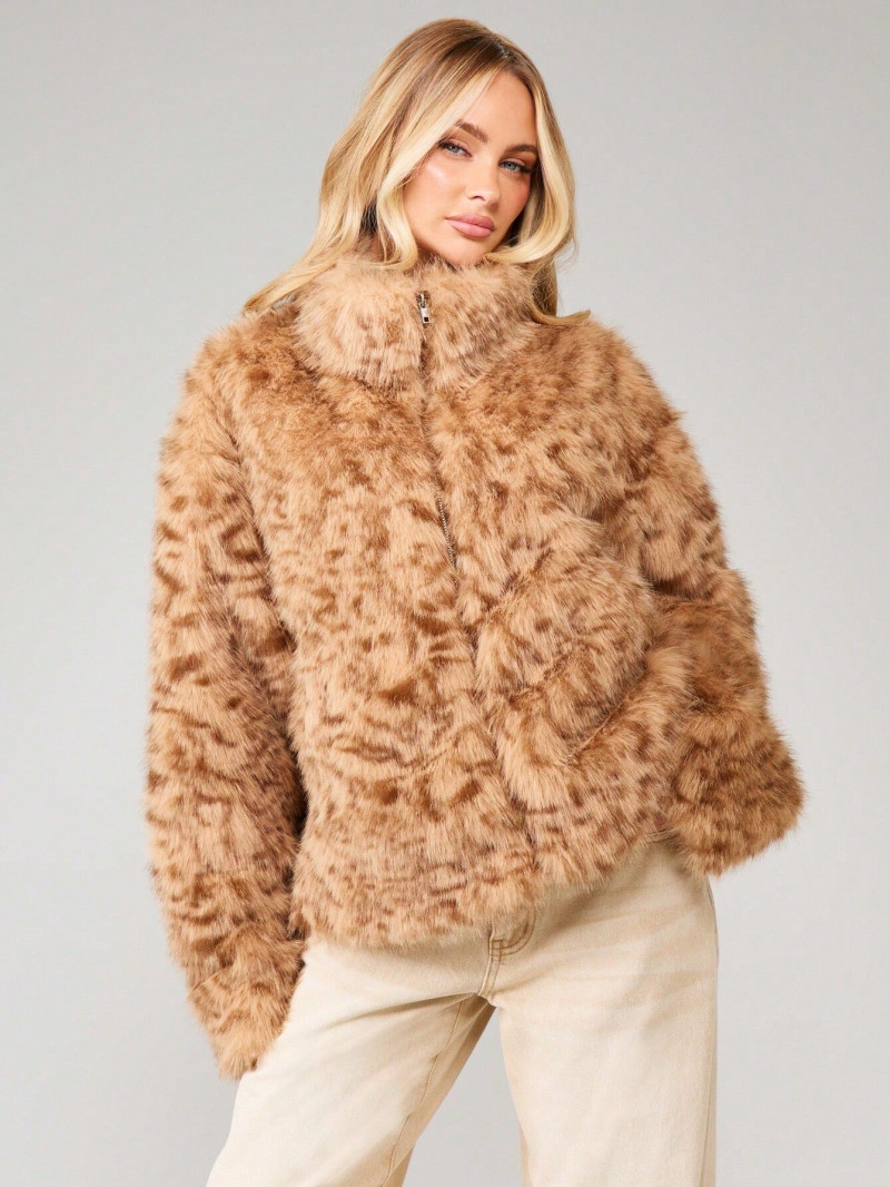 Yasmin Bennett Amelia featured in  the Missguided catalogue for Autumn/Winter 2025