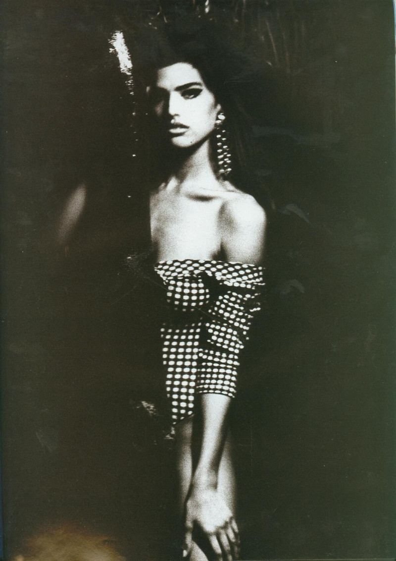 Shana Zadrick featured in  the Guess advertisement for Autumn/Winter 1991