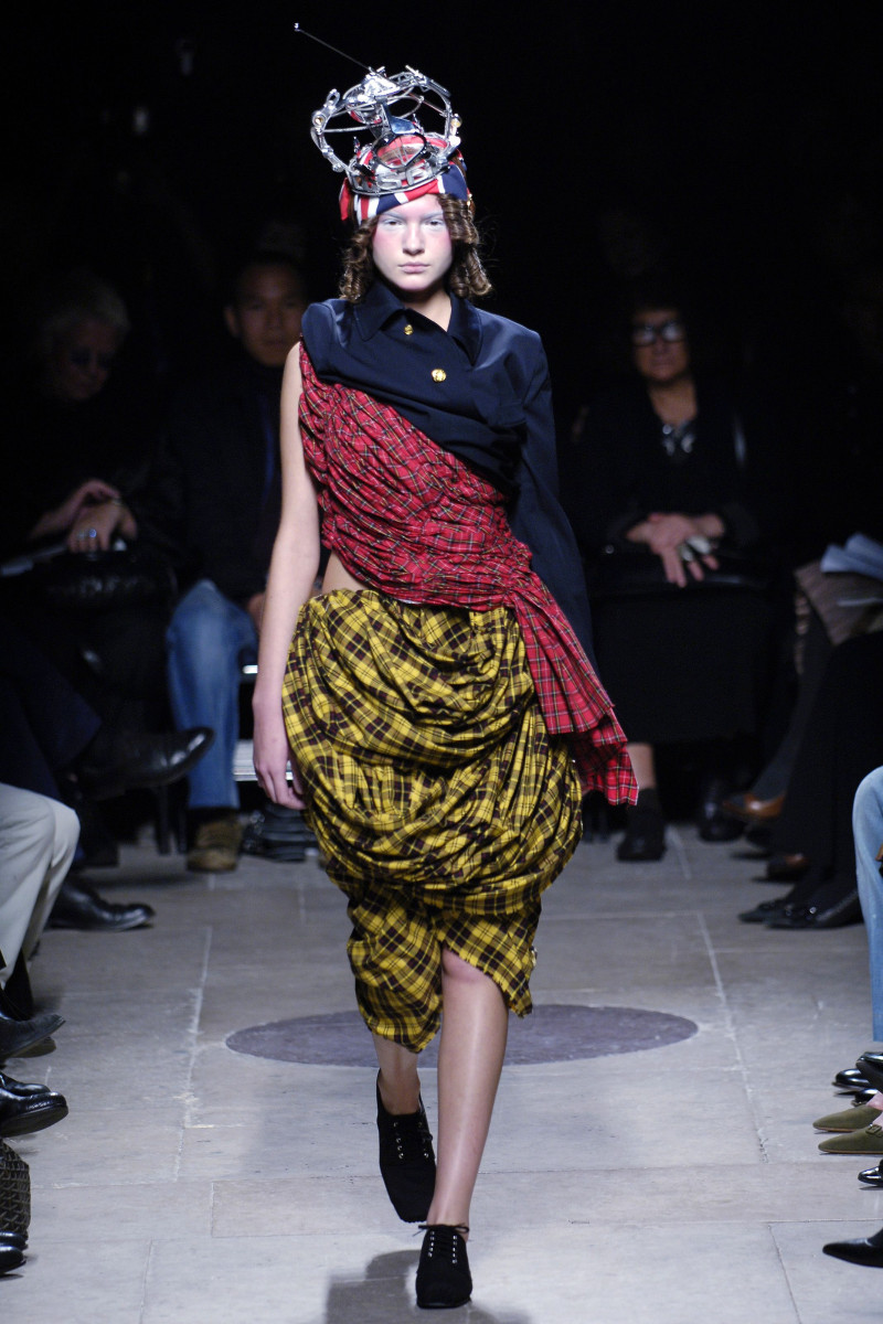 Comme des Garçons fashion show for Spring/Summer 2006