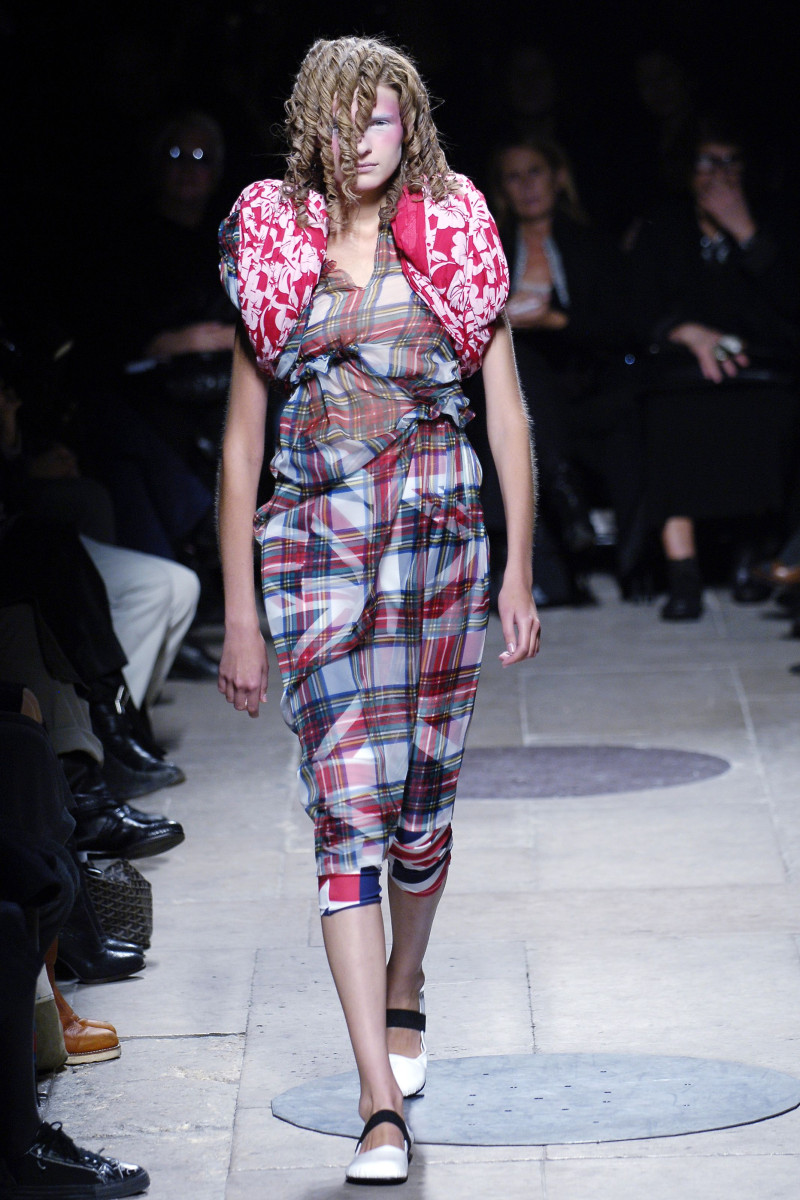 Comme des Garçons fashion show for Spring/Summer 2006