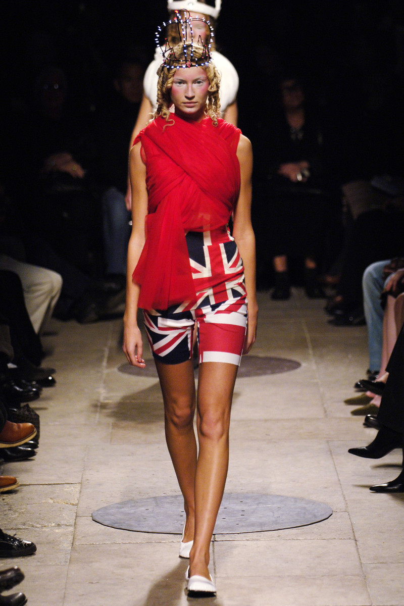 Comme des Garçons fashion show for Spring/Summer 2006