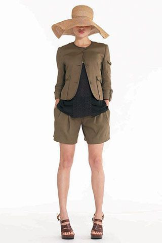 DKNY fashion show for Spring/Summer 2006