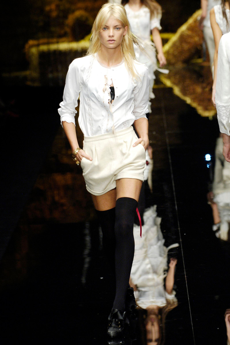 Dolce & Gabbana fashion show for Spring/Summer 2006